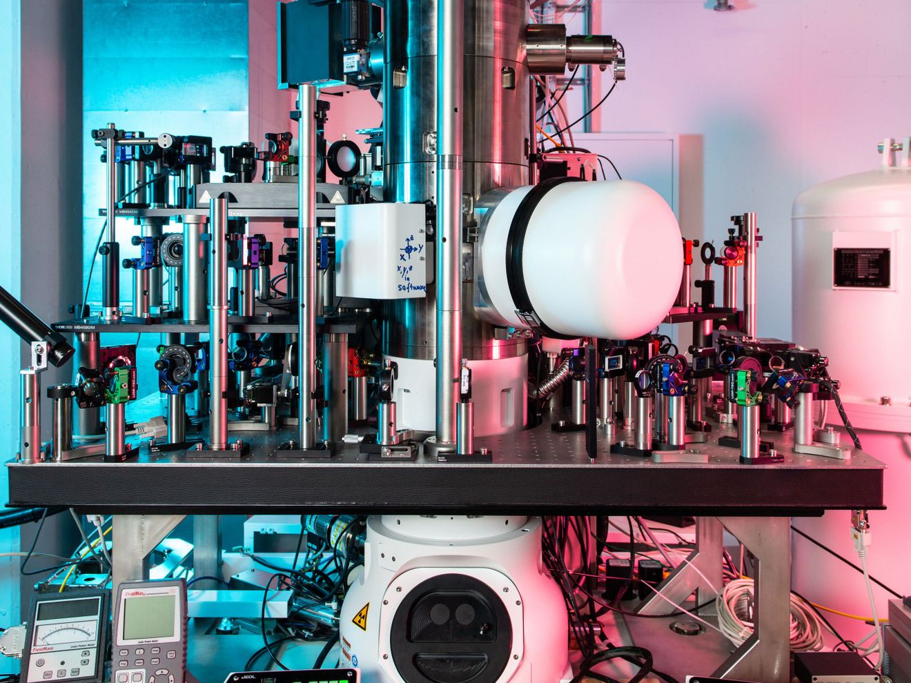 Attosekunden-Elektronenmikroskop Attosekunden-Elektronenmikroskop