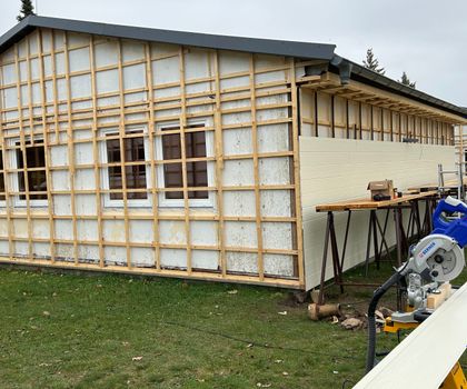 Hardie VL Plank Fassadenpaneele Ferienpark Feuerkuppe