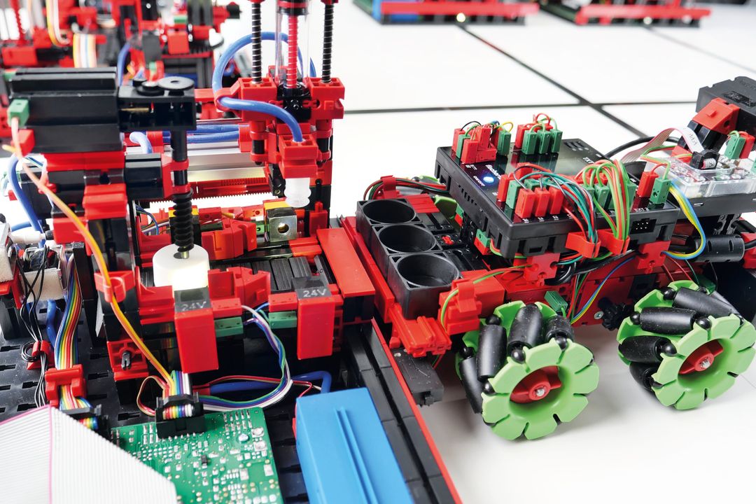 Production simulation: Industry 4.0 in miniature format