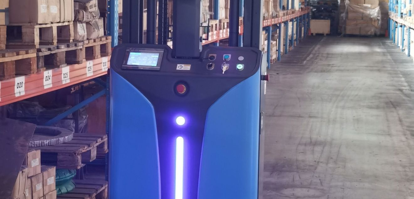 Robotic solution: AMR: Fully automatic and precise Robotic solution: AMR: Fully automatic and precise