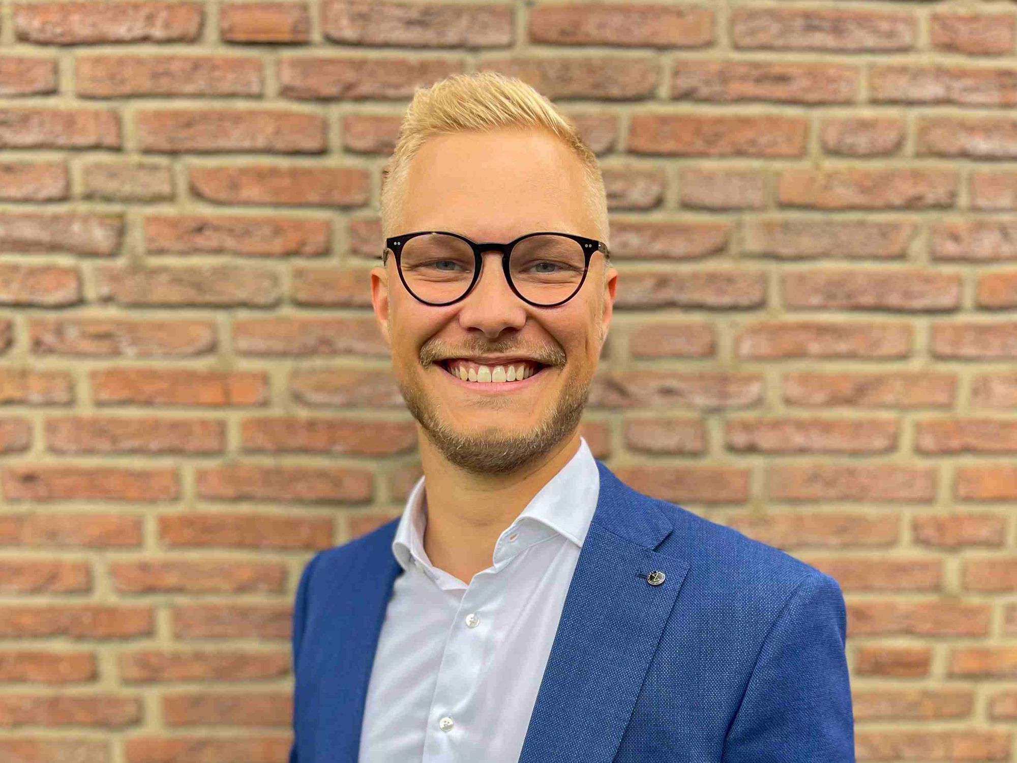 Arbeitssicherheit: Ergonomische Arbeits­kleidung senkt Unfallrisiko im Lager