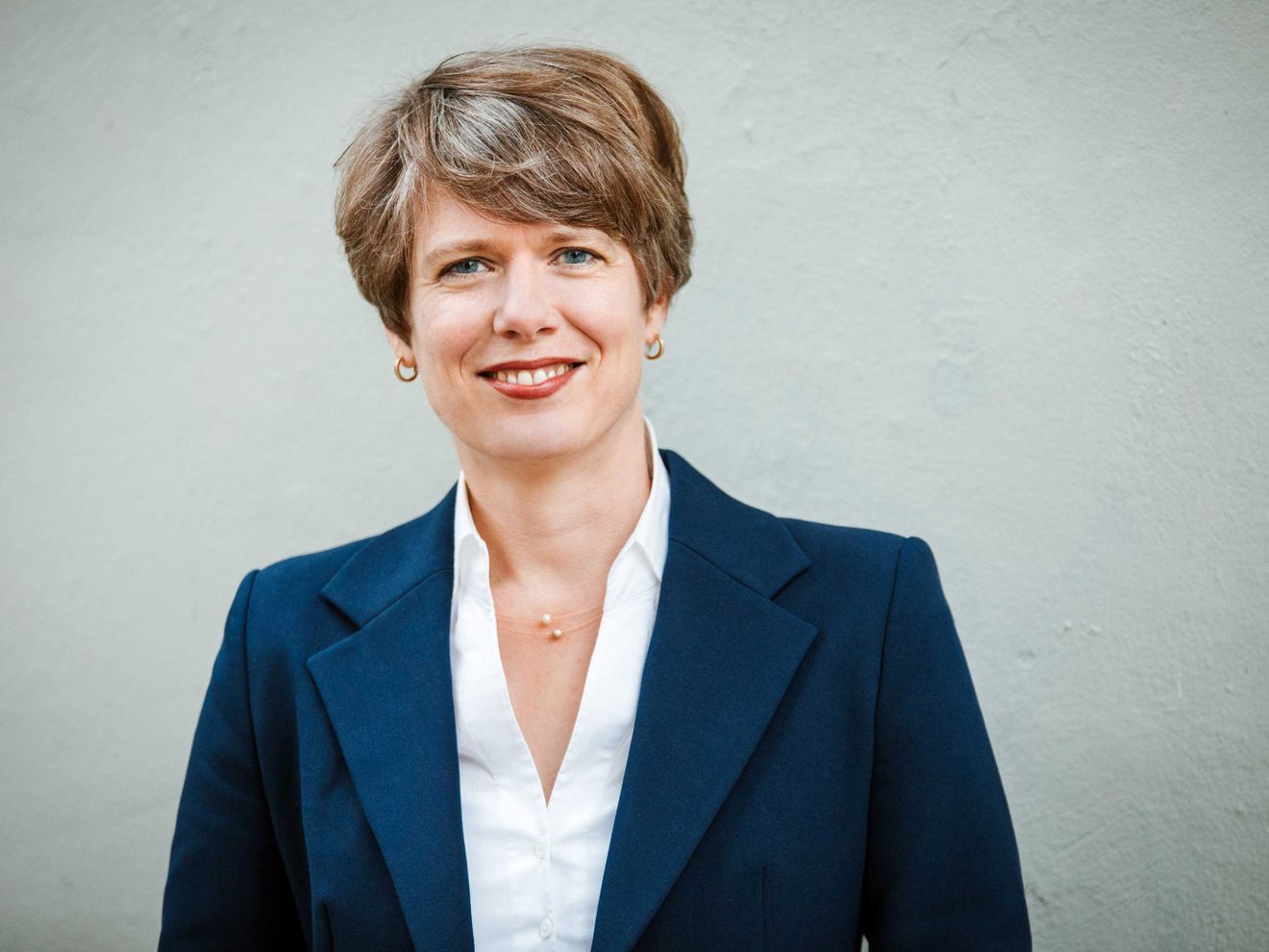 Neue Institutsleiterin am Fraunhofer IML: Alice Kirchheim folgt auf Michael ten Hompel Neue Institutsleiterin am Fraunhofer IML: Alice Kirchheim folgt auf Michael ten Hompel