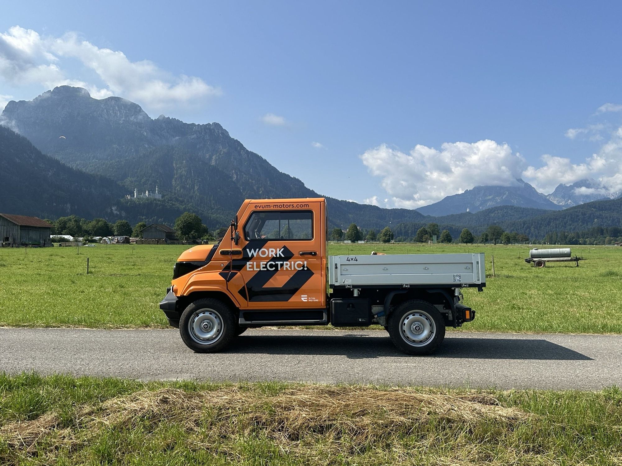 Evum Motors: Nachhaltige Mobilität im Einklang mit der Natur.