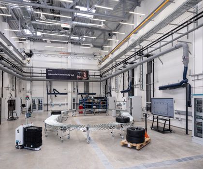 Industrial Connectivity Lab opens: Siemens customers test wireless technologies Industrial Connectivity Lab opens: Siemens customers test wireless technologies