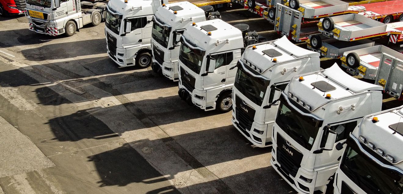 Schwerlast- Nutzfahrzeuge von Es-GE mieten Schwerlast- Nutzfahrzeuge von Es-GE mieten