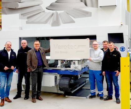 Verotec weiht 3D-Bearbeitungszentrum für Fassadenelemente ein Verotec weiht 3D-Bearbeitungszentrum für Fassadenelemente ein