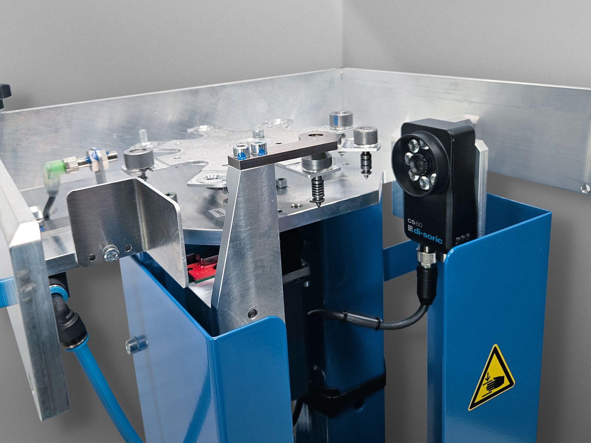 di-soric: Automatisierte Stanznietprozesse optimiert di-soric: Automatisierte Stanznietprozesse optimiert