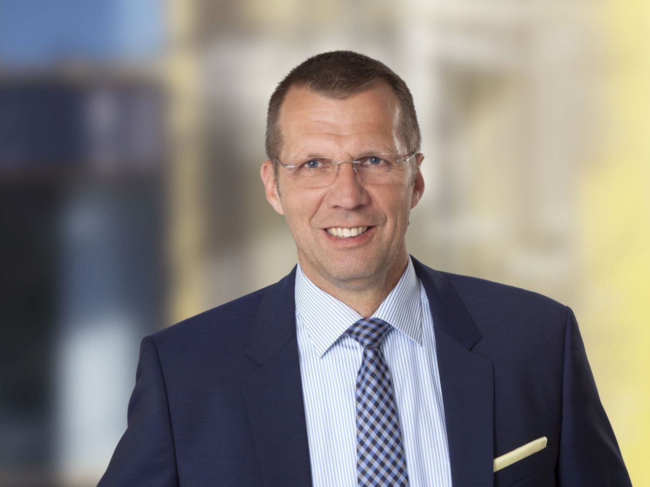 BG BAU: Jeder Arbeitsunfall ist einer zu viel! BG BAU: Jeder Arbeitsunfall ist einer zu viel!