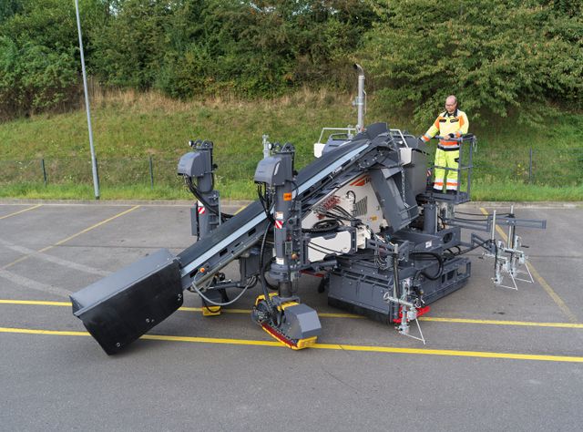 Wirtgen Group präsentiert innovative Lösungen Wirtgen Group präsentiert innovative Lösungen