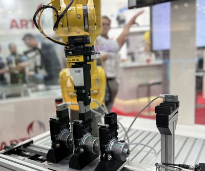 Robotik-Software: Programmierung und Integration taktiler Roboter Robotik-Software: Programmierung und Integration taktiler Roboter