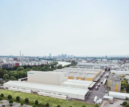 Raum Frankfurt: Siemens baut Schaltanlagenfertigung aus