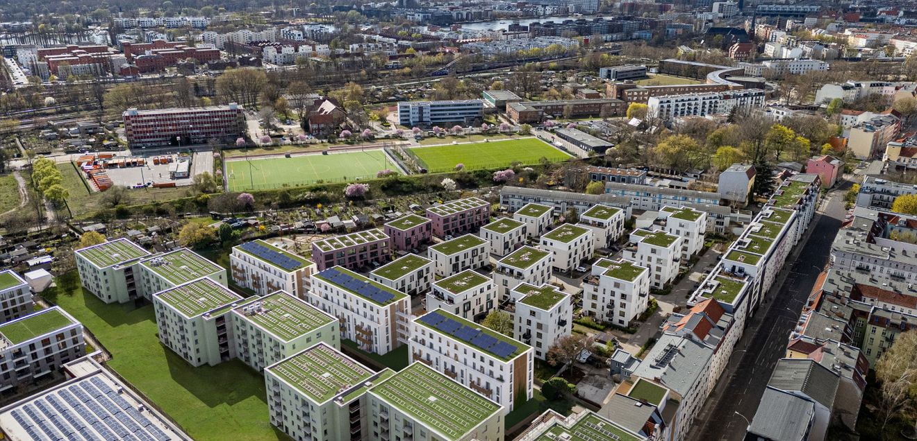Das Grundstück liegt im Berliner Ortsteil Rummelsburg im Bezirk Lichtenberg und verfügt über eine sehr gute Anbindung an den öffentlichen Nahverkehr. Das Grundstück liegt im Berliner Ortsteil Rummelsburg im Bezirk Lichtenberg und verfügt über eine sehr gute Anbindung an den öffentlichen Nahverkehr.