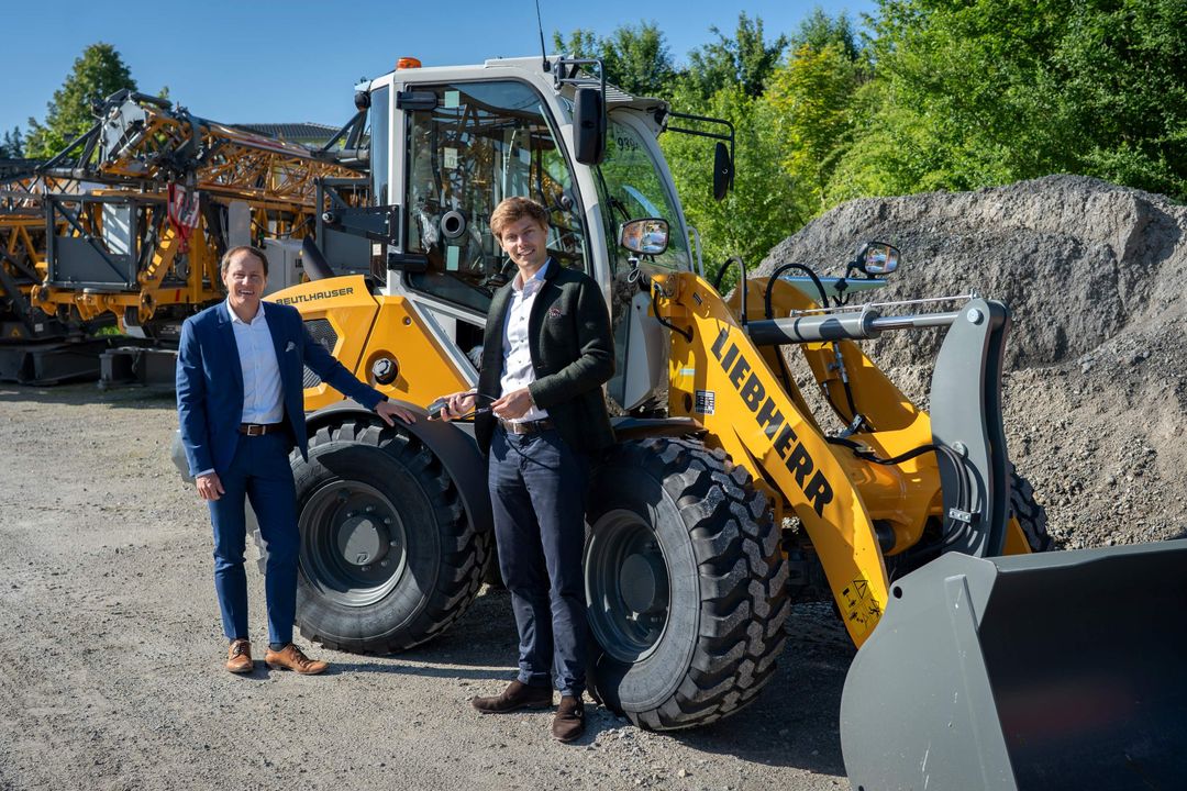 Automatisiertes Equipment-Tracking von OneStop Pro wird in jeder Neumaschine integriert Beutlhauser steigert mit neuem Konzept den Kundennutzen