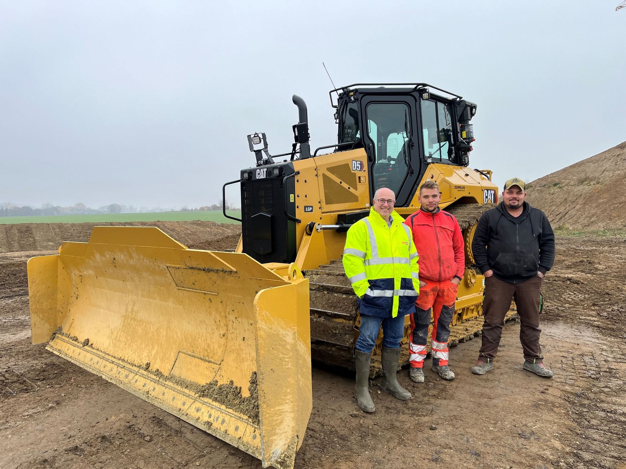 Warum der Cat Dozer D5 bei der Umweltdienste Weserbergland GmbH überzeugt Warum der Cat Dozer D5 bei der Umweltdienste Weserbergland GmbH überzeugt