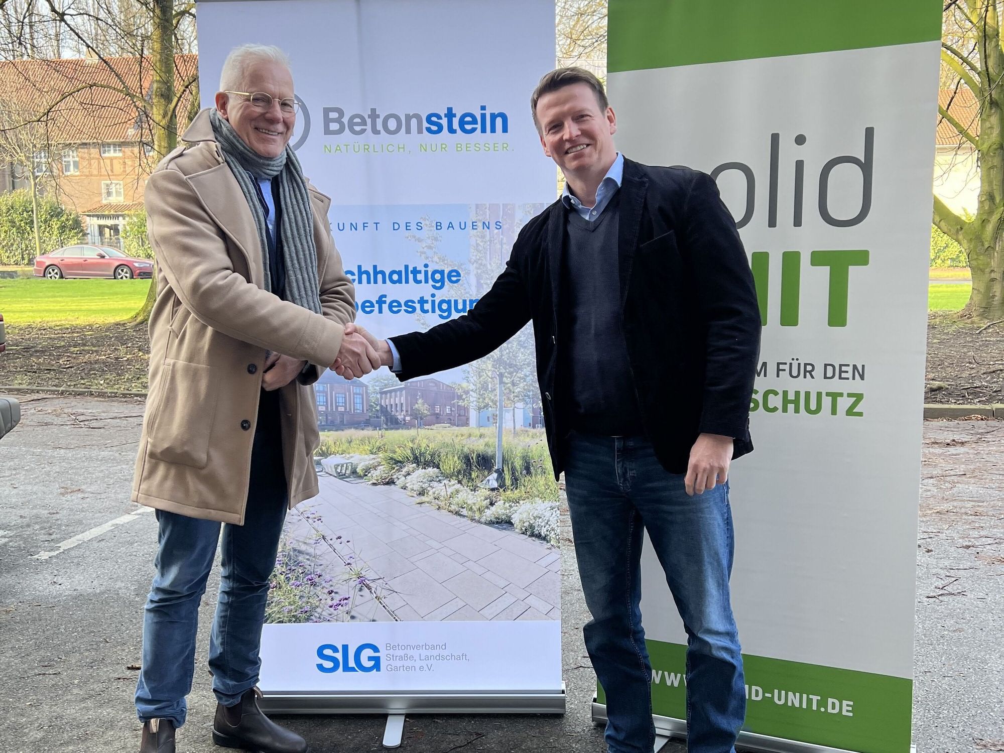 Auf eine erfolgreiche Zusammenarbeit freuen sich Thomas Zawalski, Geschäftsführer solid UNIT, und Alexander Winzer, Geschäftsführer Betonverband SLG (v. l.).