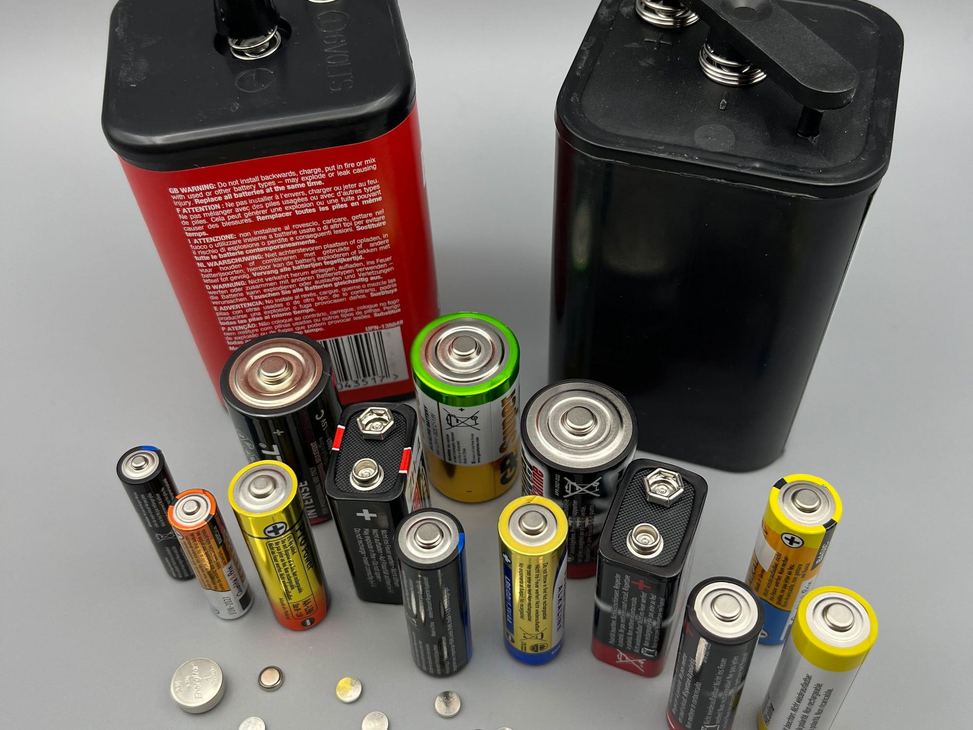 Schädliche Inhaltsstoffe in Batterien quantitativ bestimmen: Grenzwerte eingehalten? Schädliche Inhaltsstoffe in Batterien quantitativ bestimmen: Grenzwerte eingehalten?