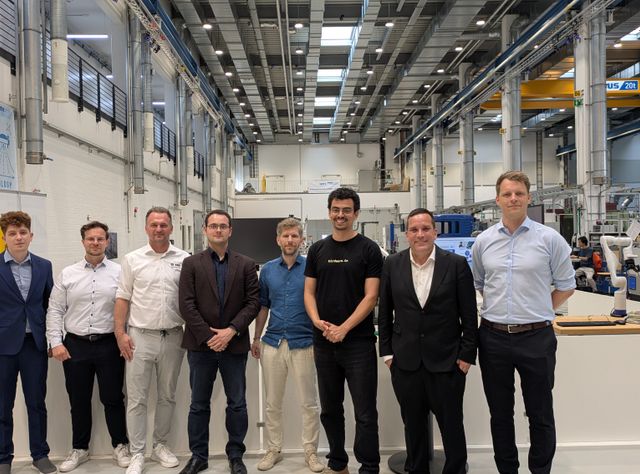 WZL der RWTH Aachen: Forschungsprojekt ‚AKIMI‘ entwickelt KI für flexible Robotik