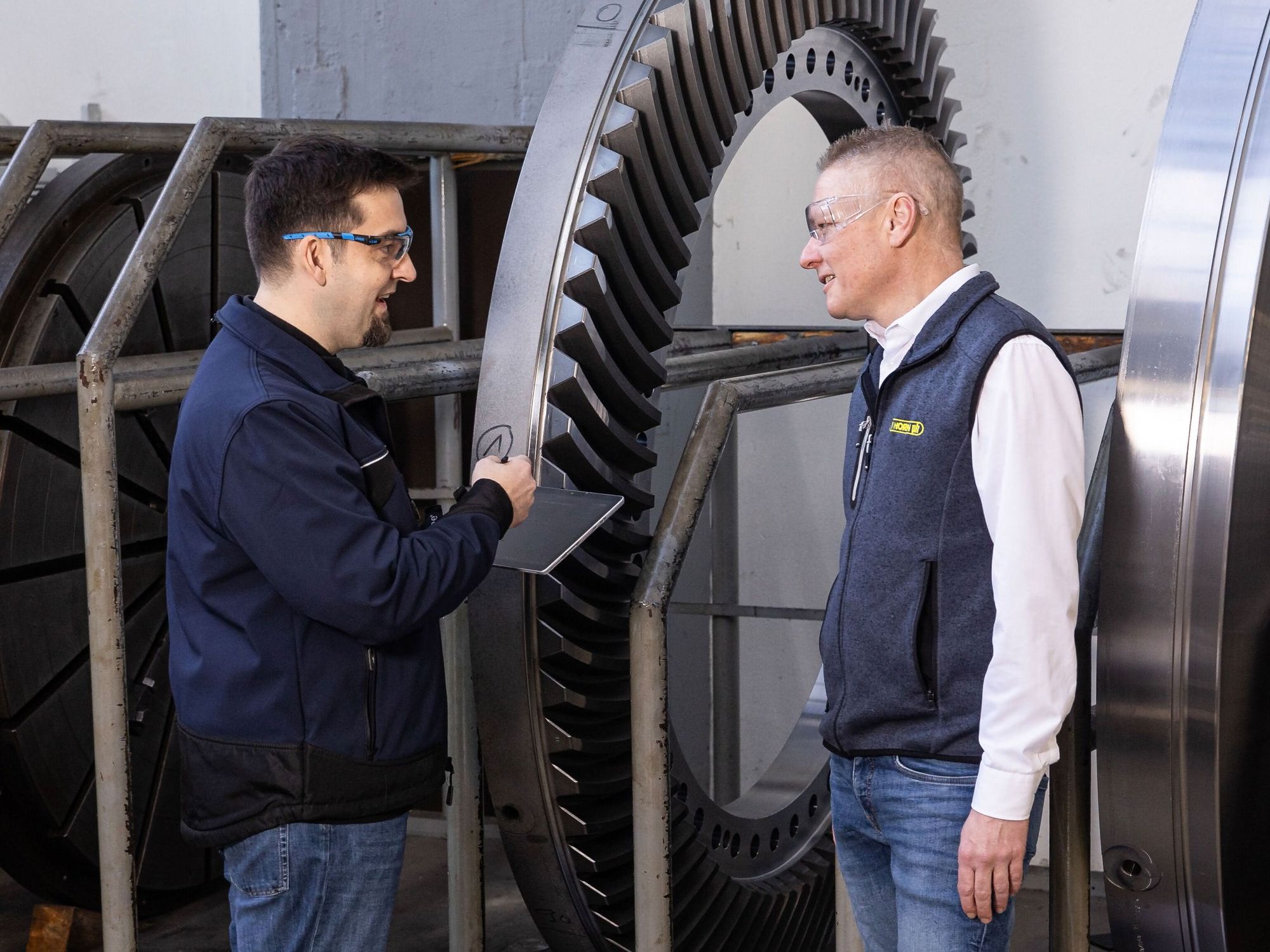 Machining: High metal removal rate for high maneuverability Machining: High metal removal rate for high maneuverability