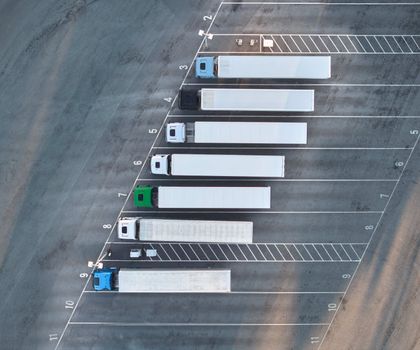 Mixed Fleet Connectivity von Scania ermöglicht die Integration Ihrer unterschiedlichen OEMs in die digitalen Services von My Scania Effiziente Fuhrparkverwaltung mit Scania Mixed Fleet Connectivity