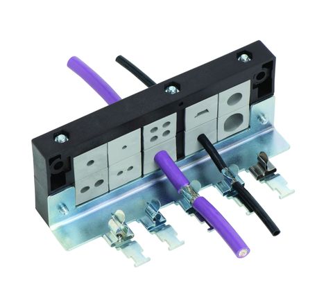 Icotek liefert systemische Lösungen zur EMV-Abschirmung wie patentierte Kabeleinführungsleisten, kombiniert mit Klammern zur Schirmkontaktierung. Icotek liefert systemische Lösungen zur EMV-Abschirmung wie patentierte Kabeleinführungsleisten, kombiniert mit Klammern zur Schirmkontaktierung.