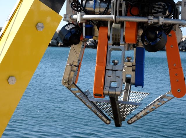Technische Universität München: Tauchroboter als autonome Unterwasser-Müllabfuhr Technische Universität München: Tauchroboter als autonome Unterwasser-Müllabfuhr