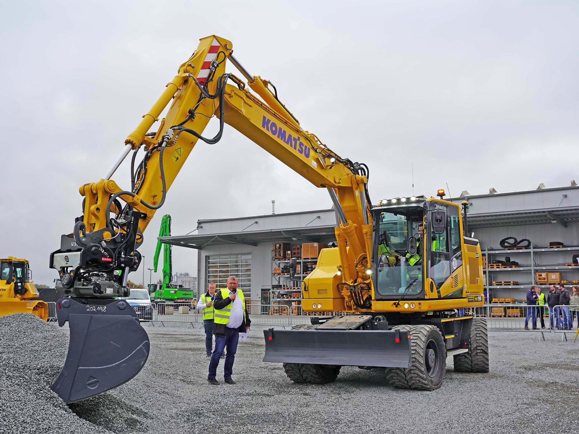 Komatsu, Schlüter Baumaschinen und dxbau solutions: Digitalisierung trifft Praxis Komatsu, Schlüter Baumaschinen und dxbau solutions: Digitalisierung trifft Praxis