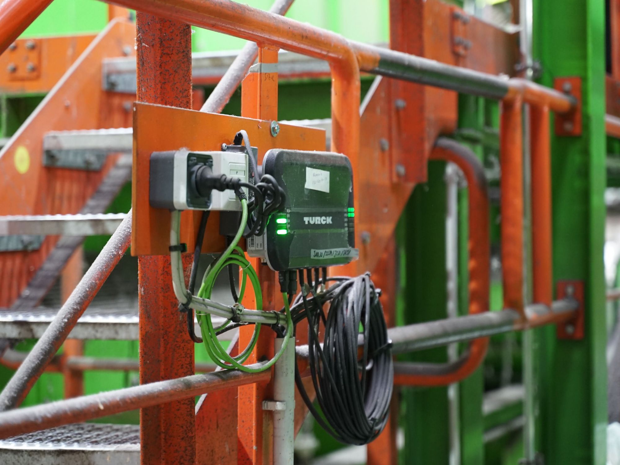 RFID-based track-and-trace system: Digitally sorted, sustainably developed RFID-based track-and-trace system: Digitally sorted, sustainably developed