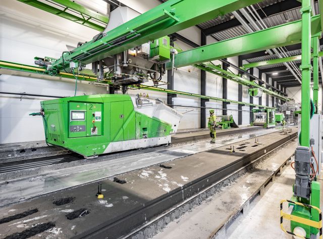 Elematic Oyj, der finnische Innovator im Bereich Betontechnologie hat heute den Geschäftsbereich Betonfertigteilwerke des deutschen Unternehmens Vollert Anlagenbau GmbH übernommen. Elematic übernimmt den Geschäftsbereich Betonfertigteilwerke von Vollert – und stärkt somit seine Position als globaler Marktführer
