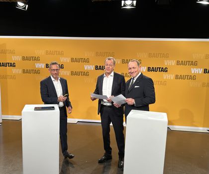 "Komplexität und Kosten reduzieren" "Komplexität und Kosten reduzieren"