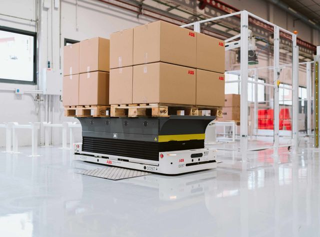 Transportrobotik: ABB eröffnet neues AMR-Zentrum in Madrid Transportrobotik: ABB eröffnet neues AMR-Zentrum in Madrid