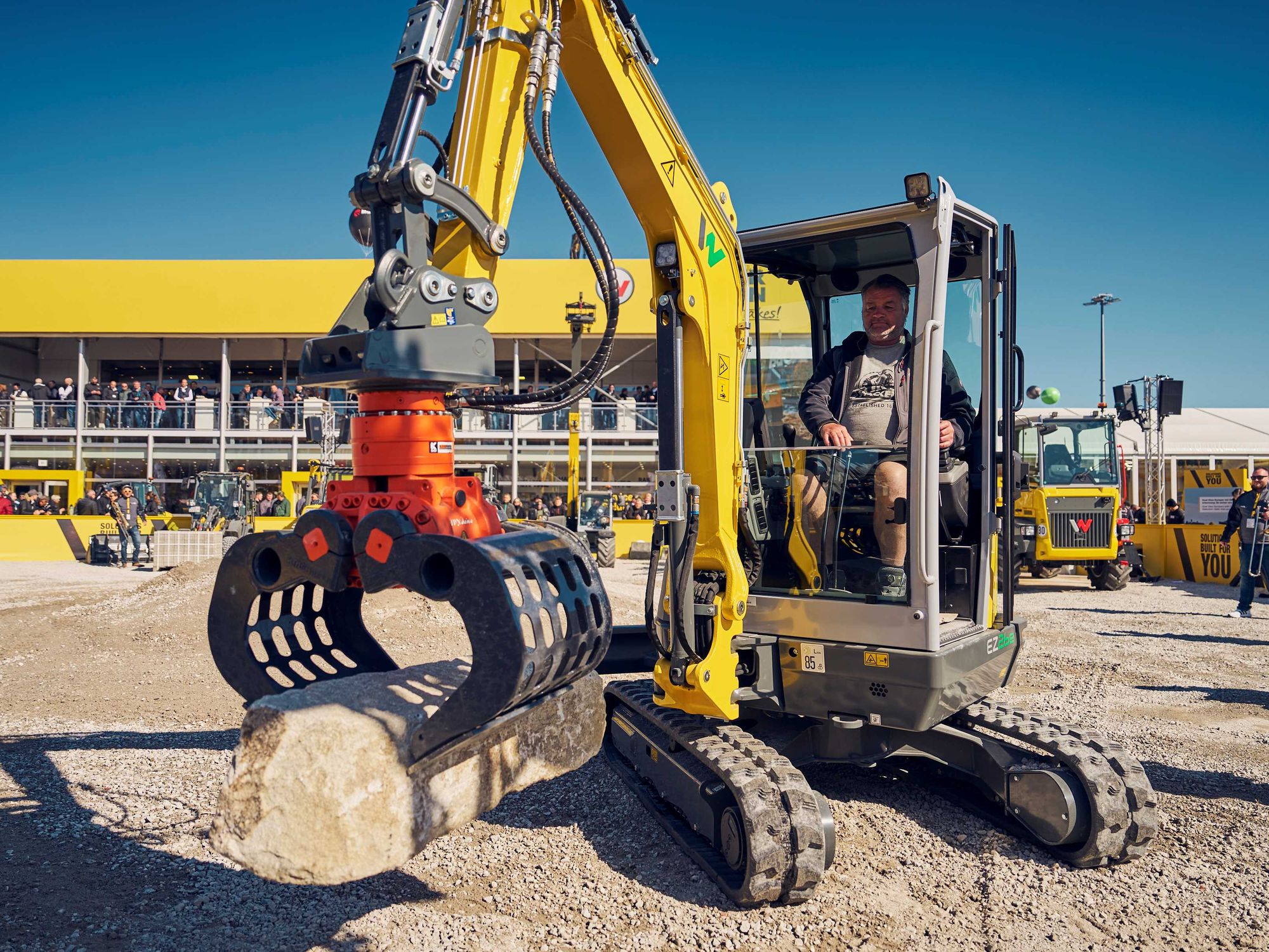 Lösungen für die emissionsfreie Baustelle Lösungen für die emissionsfreie Baustelle