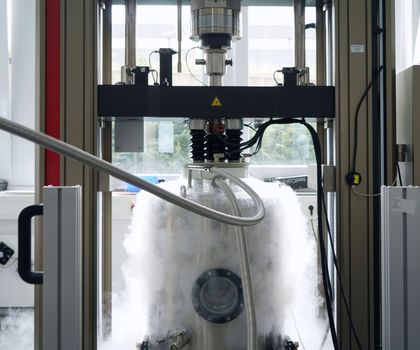 Material testing: Testing fiber composites at ultra-low temperatures Material testing: Testing fiber composites at ultra-low temperatures