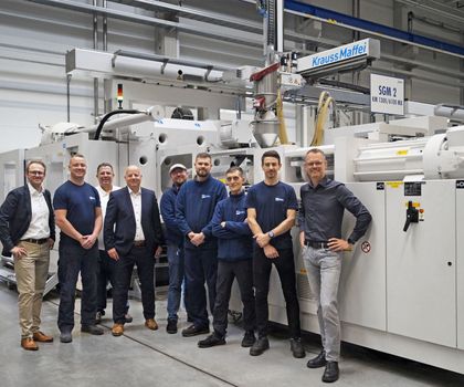 Kunststoffteile für die Automobilindustrie: Erfolgreich in der Luxus-Nische Kunststoffteile für die Automobilindustrie: Erfolgreich in der Luxus-Nische