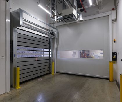 High-speed doors: Pressure-resistant doors for production and logistics High-speed doors: Pressure-resistant doors for production and logistics