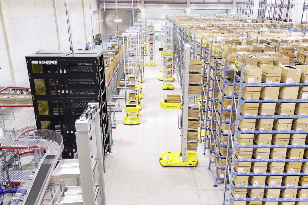 Skalierbare Robotiklösung: Robotergestützte Ware-zur-Person-Systeme Skalierbare Robotiklösung: Robotergestützte Ware-zur-Person-Systeme