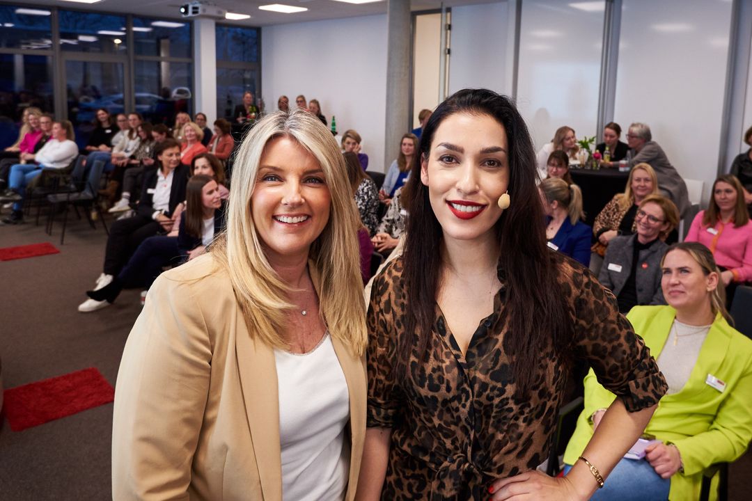 Bekannte TV-Investorin Tijen Onaran und mehr als 80 Frauen beim zweiten Hagedorn-Netzwerktreffen Bekannte TV-Investorin Tijen Onaran und mehr als 80 Frauen beim zweiten Hagedorn-Netzwerktreffen