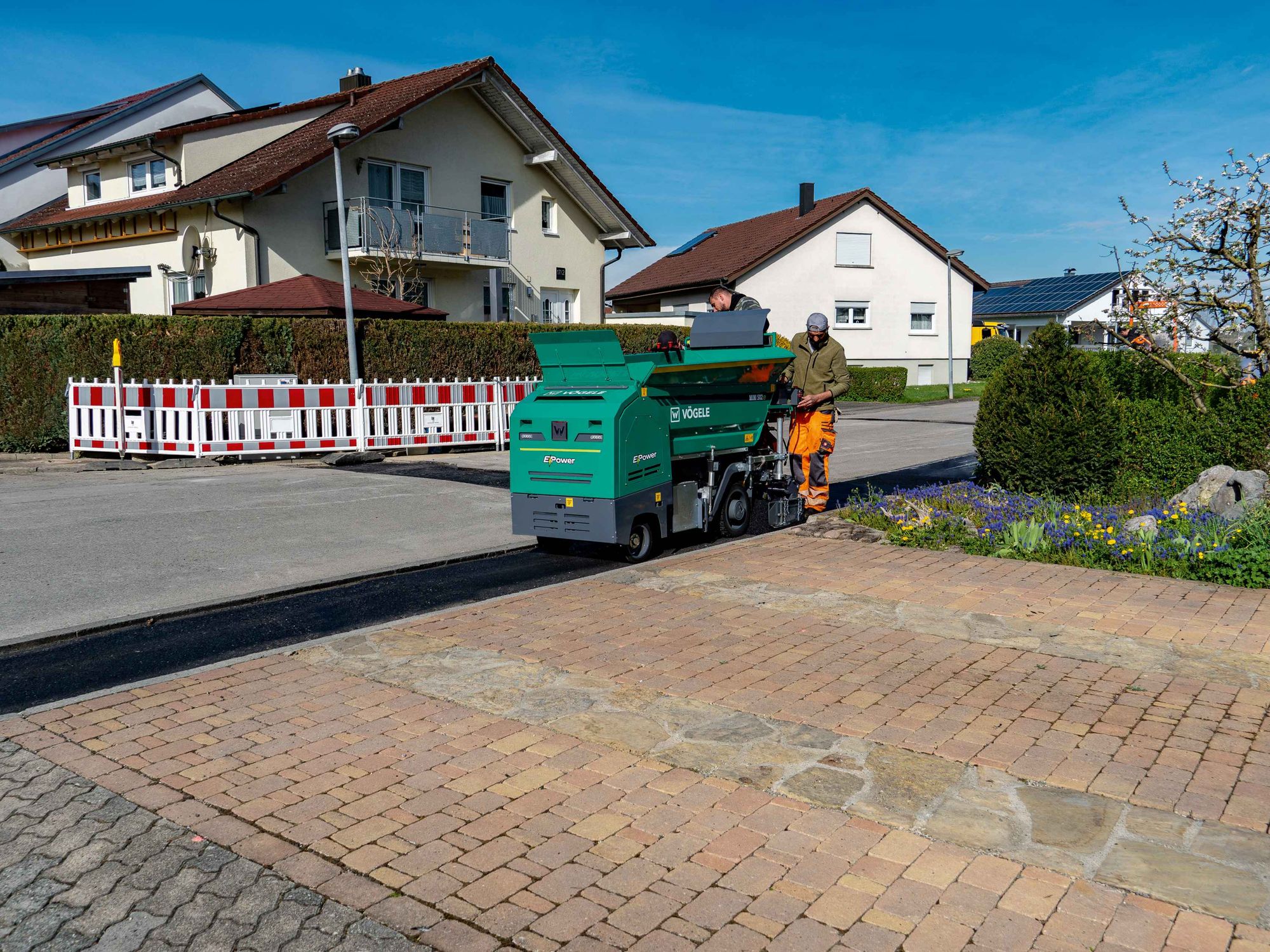 Vollelektrisch einbauen und verdichten