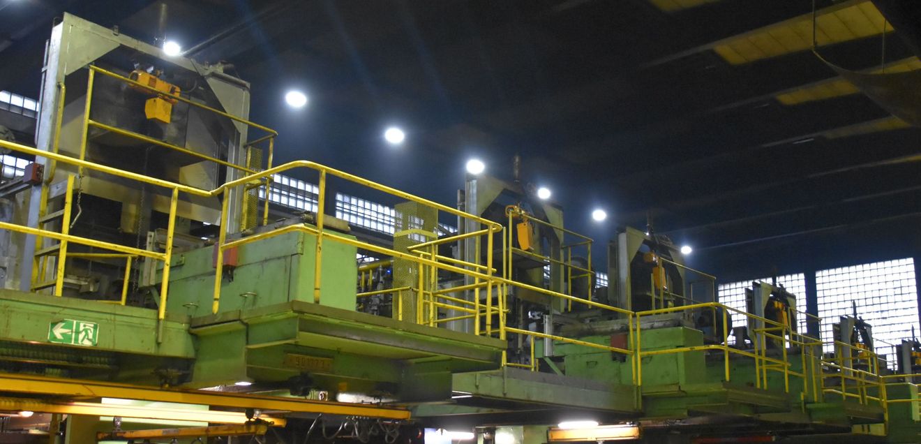 Electric chain hoist: Lifting oven grates