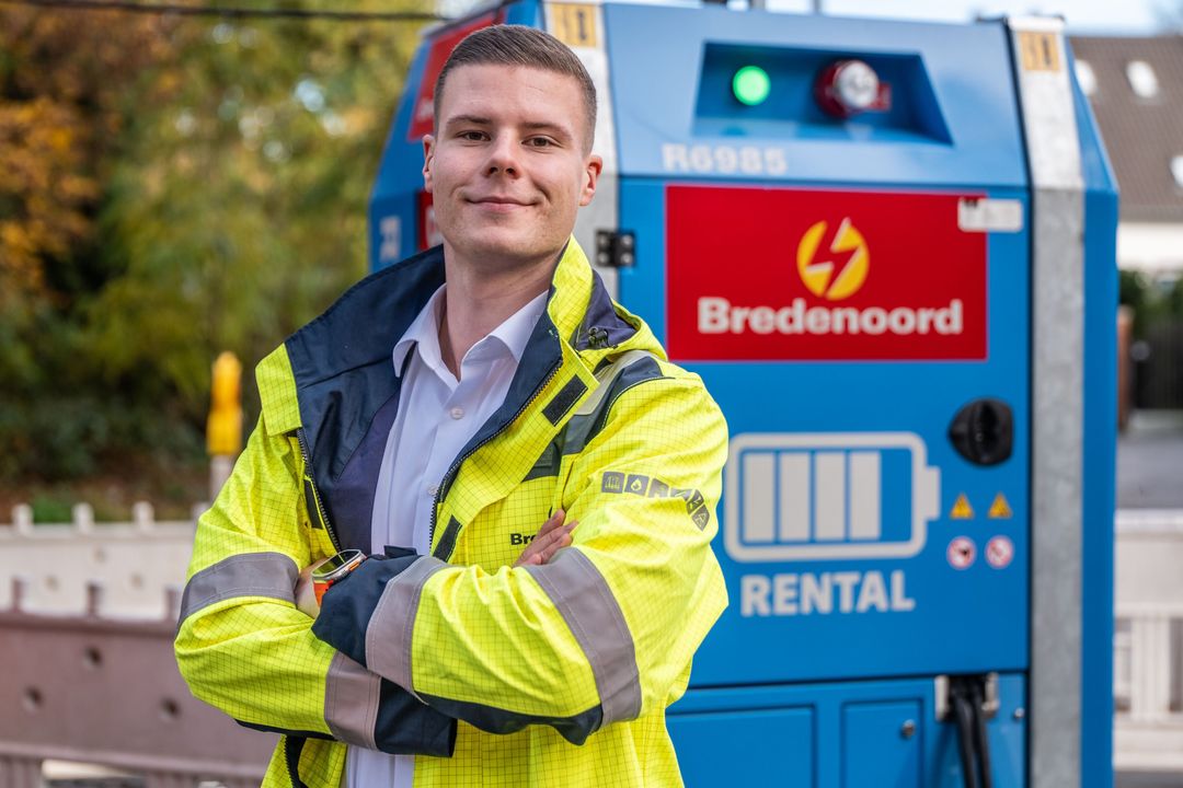 Mobile Energie neu denken: Interview mit Lukas Krüger von Bredenoord, Produktspezialist Batteriespeichersysteme Mobile Energie neu denken: Interview mit Lukas Krüger von Bredenoord, Produktspezialist Batteriespeichersysteme