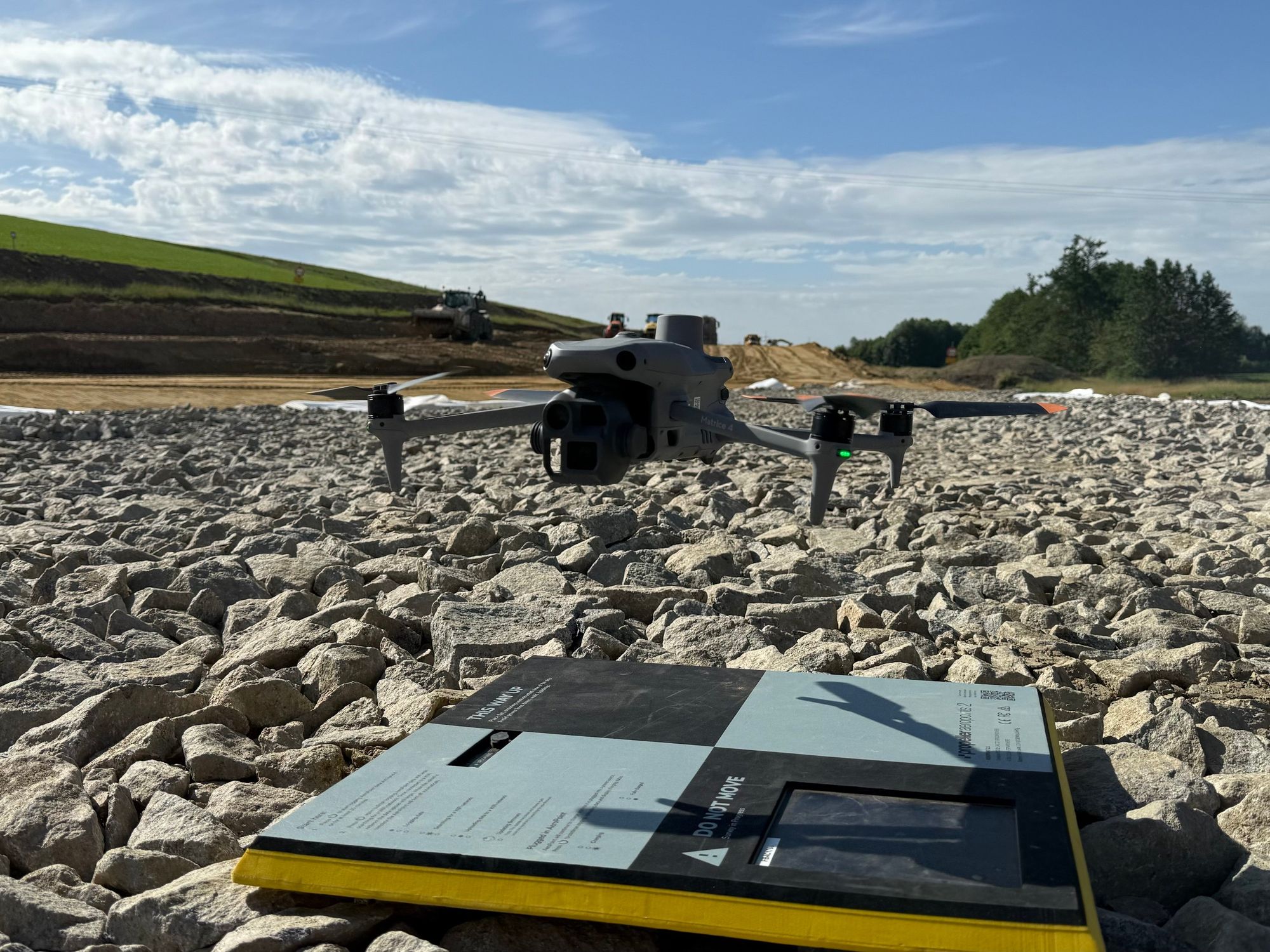 Drohne vom Typ DJI Matrice 4 Enterprise Drohne vom Typ DJI Matrice 4 Enterprise