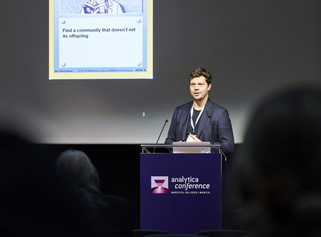 Auf der "analytica conference 2026" erhielt Prof. Dr. David Clases von der Universität Graz den Bunsen‑Kirchhoff‑Preis für seine herausragenden Arbeiten in der analytischen Spektroskopie Auf der "analytica conference 2026" erhielt Prof. Dr. David Clases von der Universität Graz den Bunsen‑Kirchhoff‑Preis für seine herausragenden Arbeiten in der analytischen Spektroskopie, insbesondere zur ICP‑TOF‑MS.