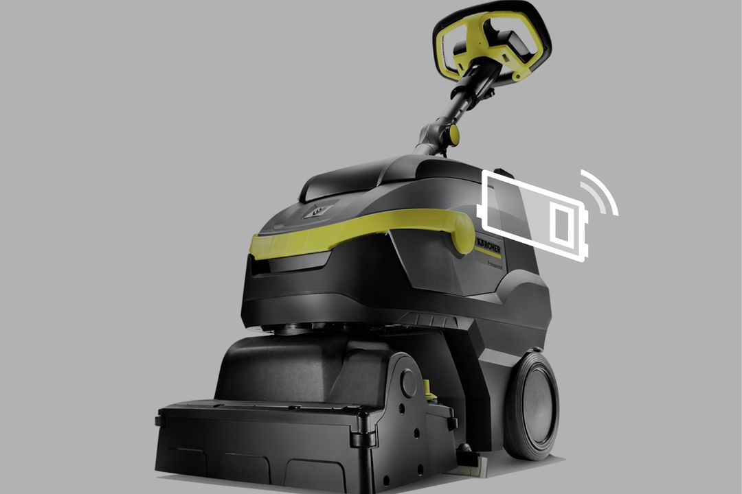 Hardware module for fleet management: Cleaning with a system Hardware module for fleet management: Cleaning with a system