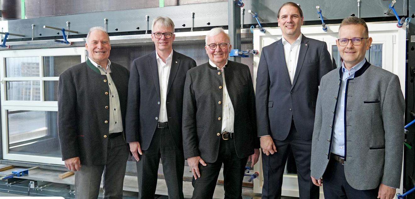 Mit Wissen und Erfahrung in die Zukunft 60 Jahre ift Rosenheim