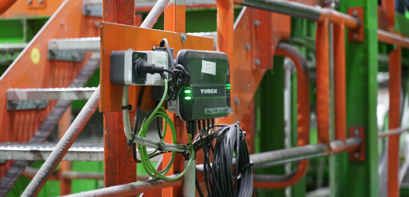 RFID-based track-and-trace system: Digitally sorted, sustainably developed RFID-based track-and-trace system: Digitally sorted, sustainably developed