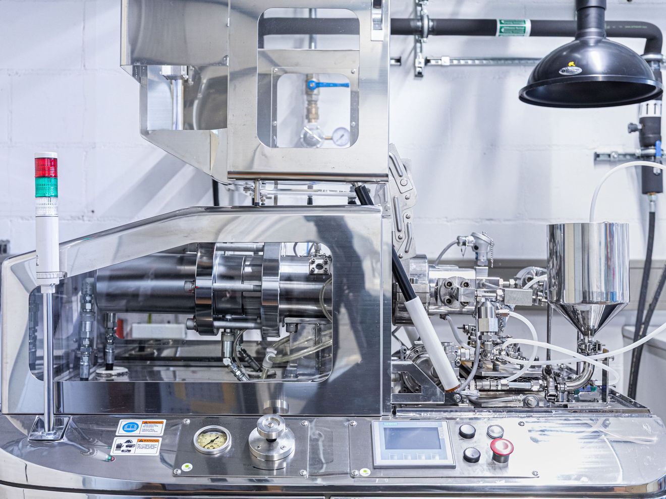 Lithium-Eisenphosphat-Kathoden herstellen: Der Einfluss des Dispergierverfahrens Wet-Jet-Milling-Anlage