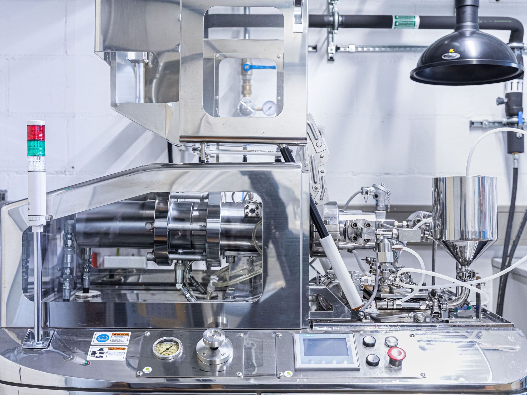 Lithium-Eisenphosphat-Kathoden herstellen: Der Einfluss des Dispergierverfahrens Wet-Jet-Milling-Anlage