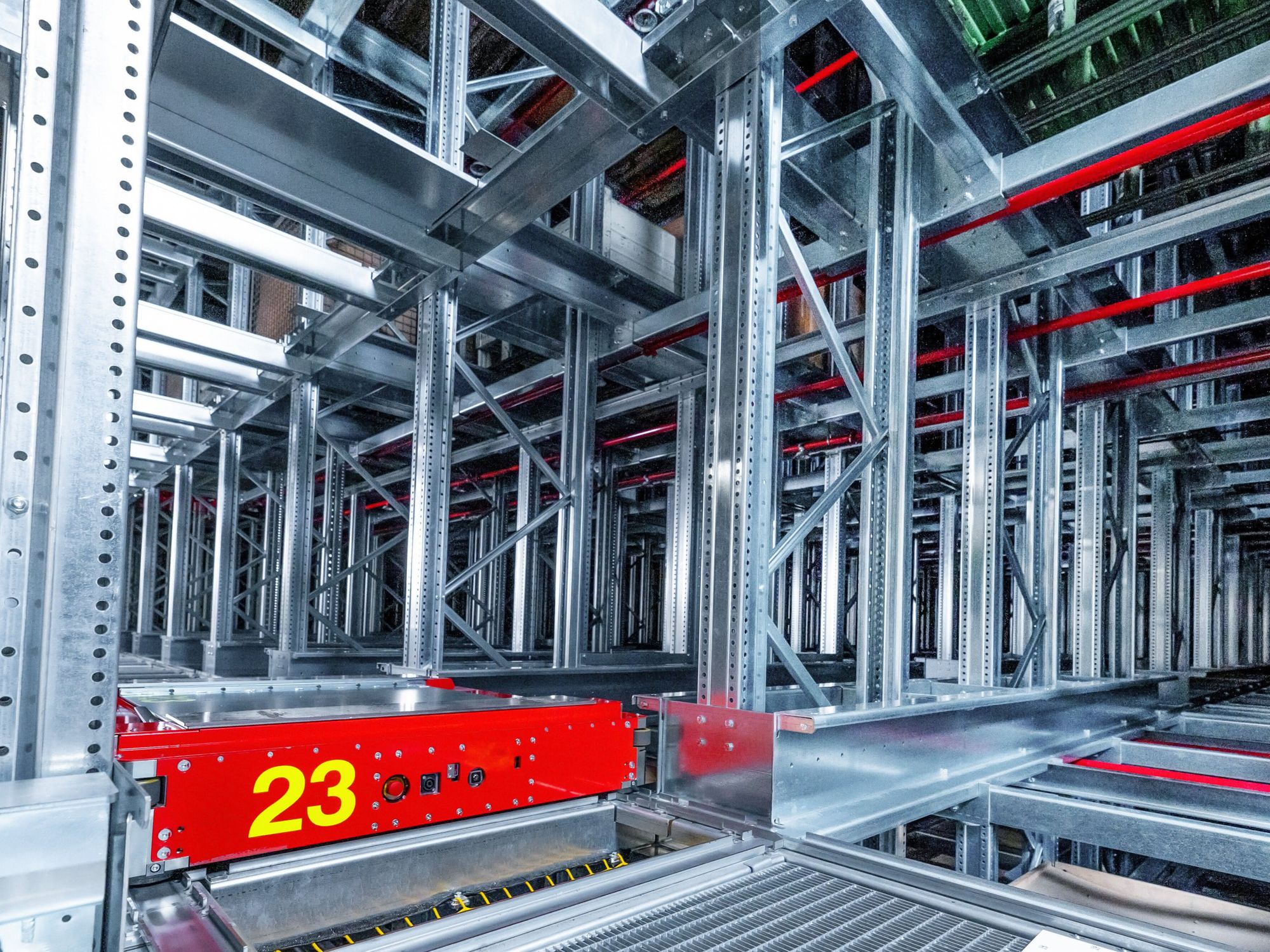 Logistics concept with modular production islands: Perfectly driven for sophisticated logistics at SEW-Eurodrive