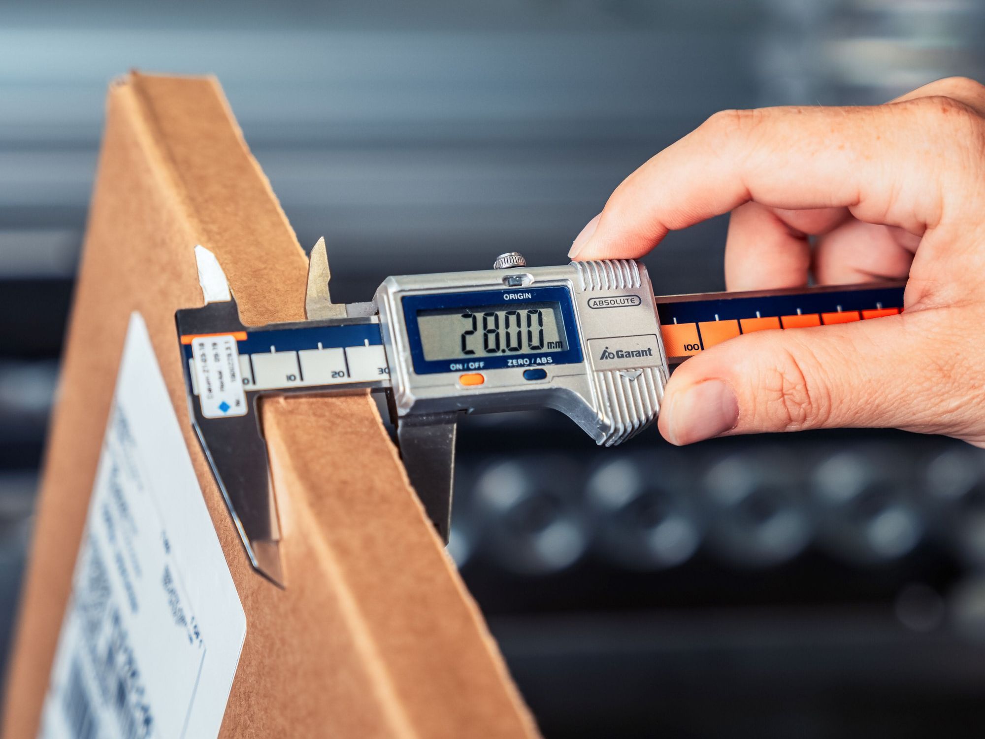 Passgenaue Verpackungen im E-Commerce: Hier ist die Luft raus Passgenaue Verpackungen im E-Commerce: Hier ist die Luft raus