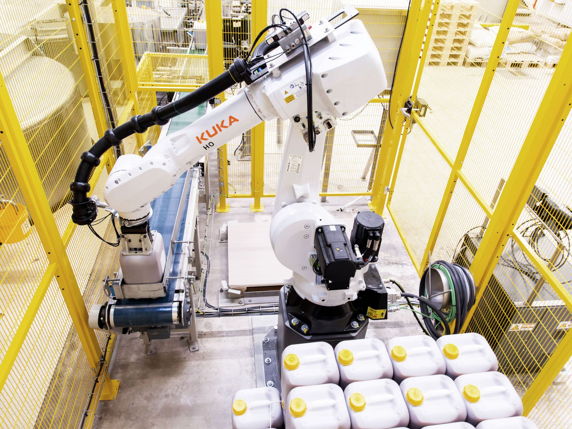 Robot cell: Retrofit for the future Robot cell: Retrofit for the future