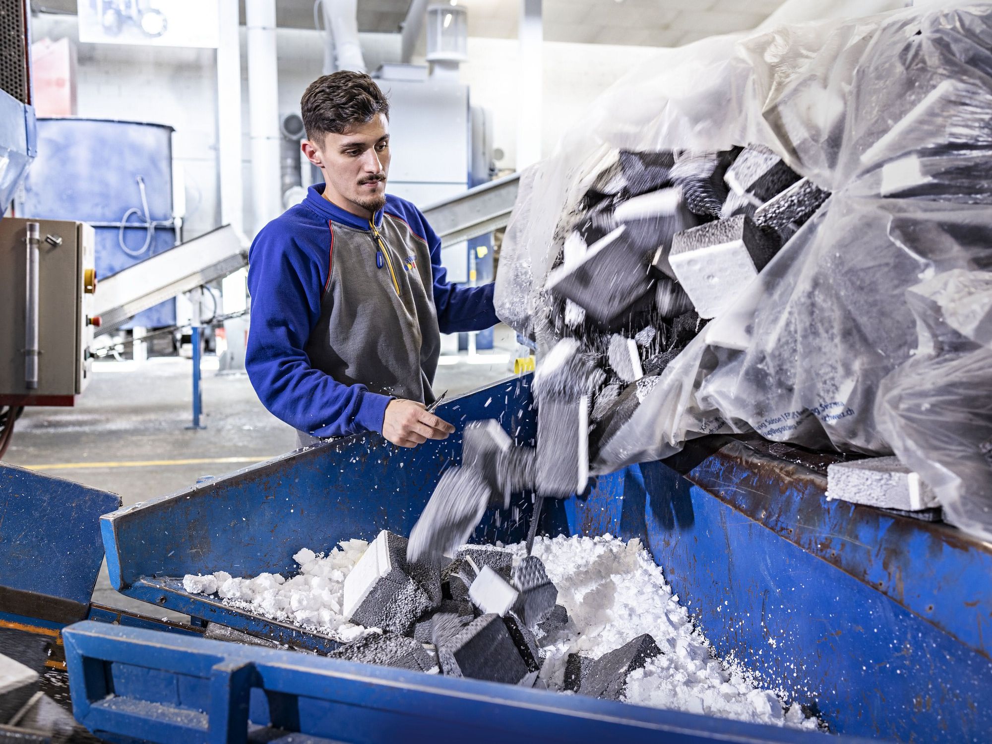 Swissporr isoliert Häuser mit recyceltem Abfall